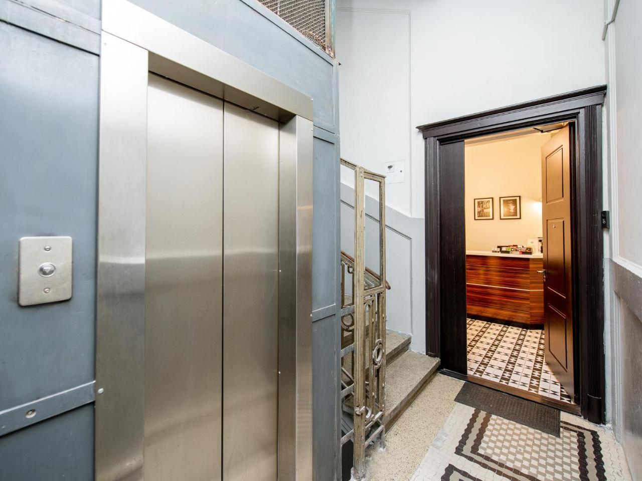 Art Deco Central Rooms Лвив Интериор снимка